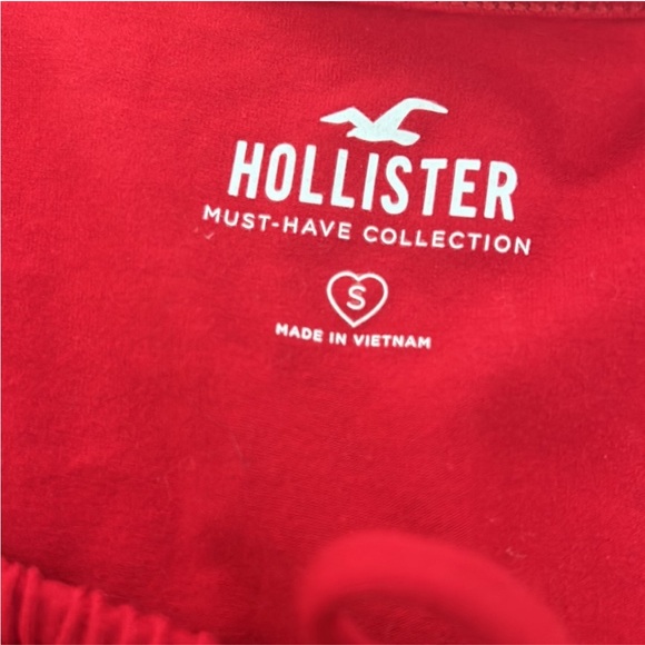 red hollister top - Picture 2 of 2